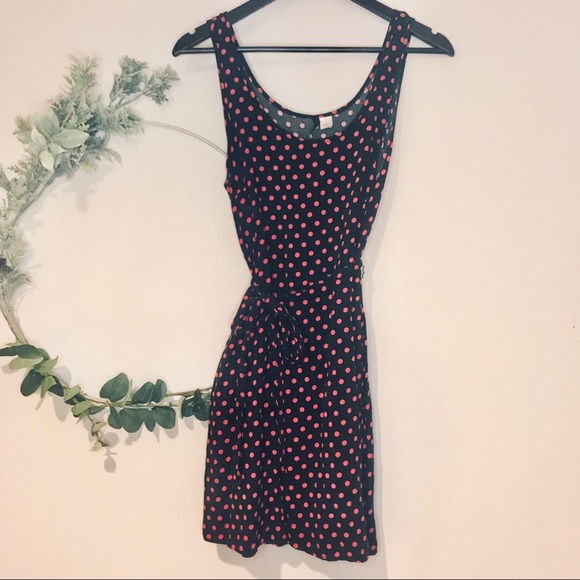 H&M Dresses & Skirts - Hot Pink Retro Style Polka Dot Dress w/ waist tie